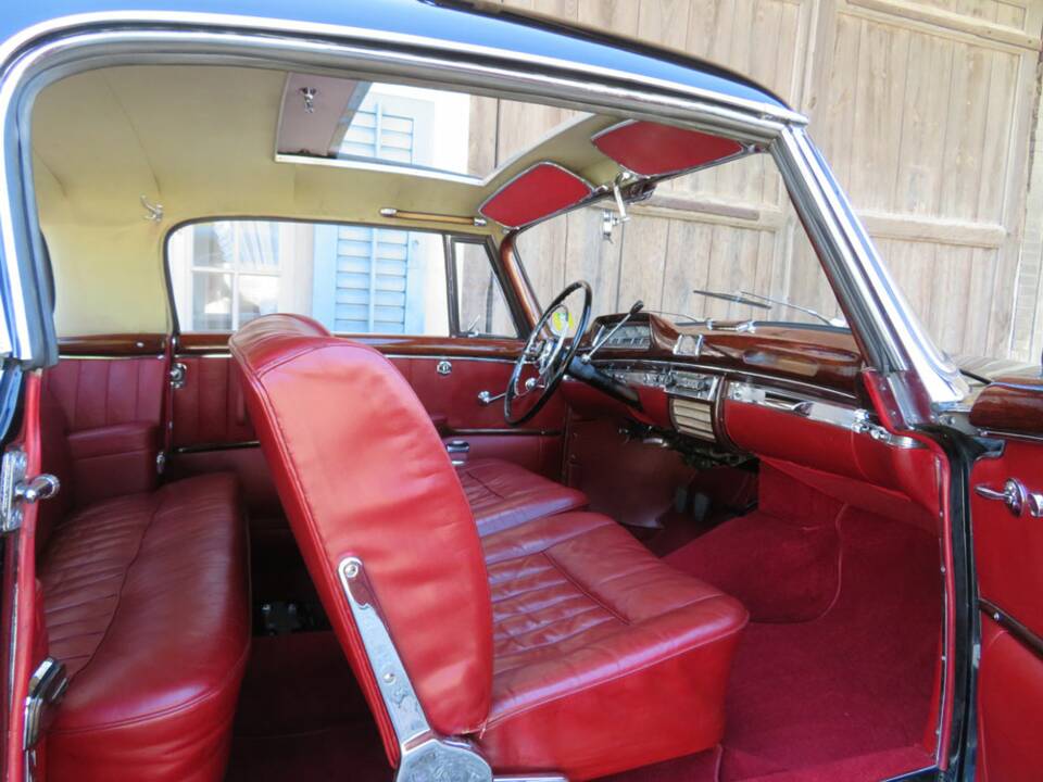 Image 6/20 of Mercedes-Benz 220 S (1958)