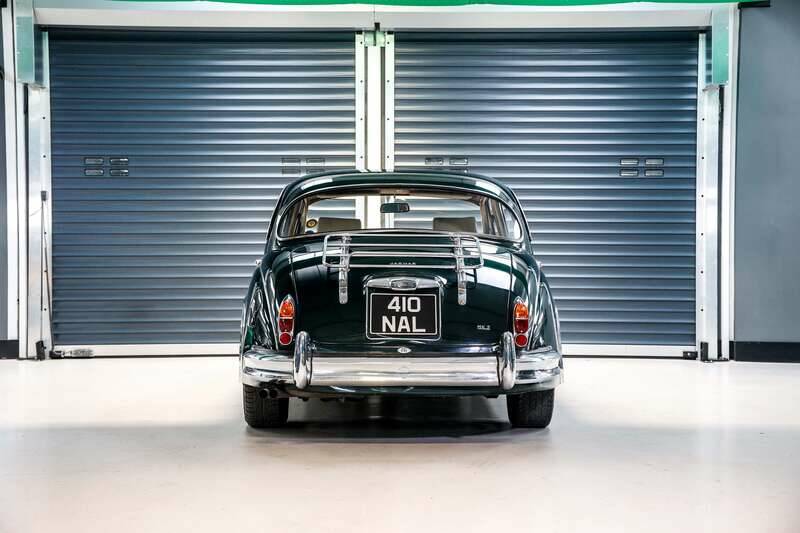 Image 7/24 of Jaguar Mk II 3.8 (1962)