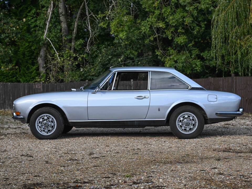 Image 2/50 of Peugeot 504 Coupé (1973)