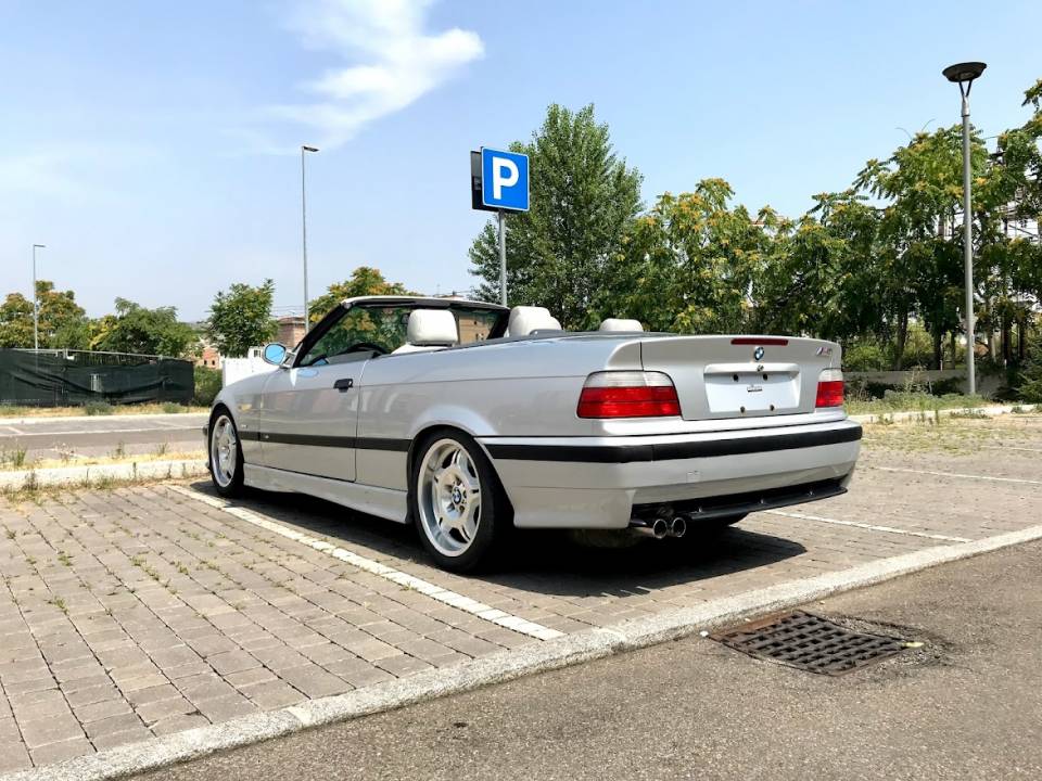 Immagine 13/41 di BMW M3 (1999)