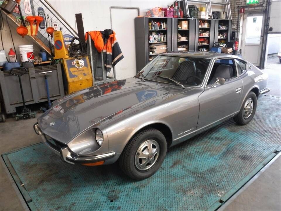 Image 11/50 of Datsun 240 Z (1971)