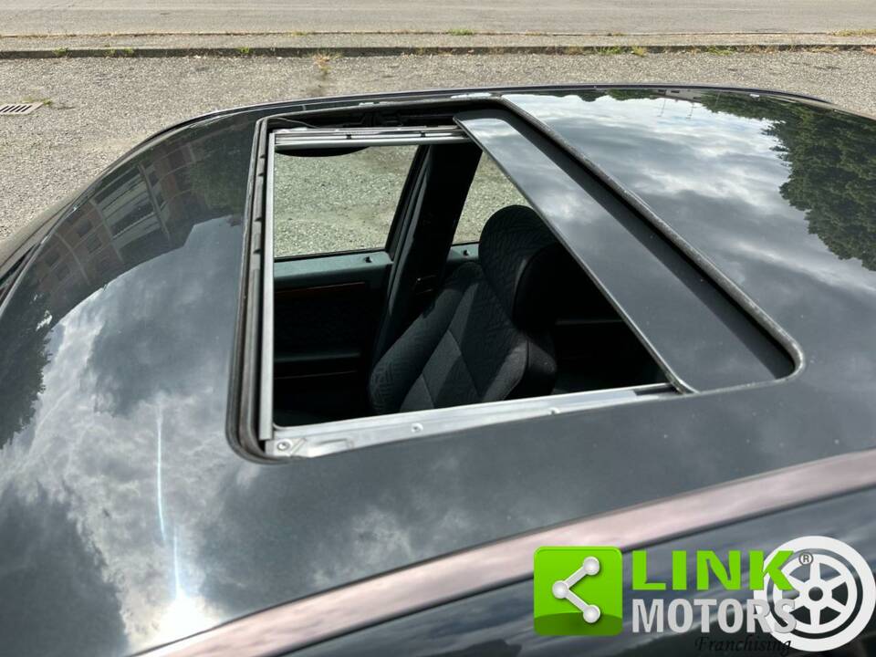 Immagine 9/10 di Mercedes-Benz C 180 (1994)