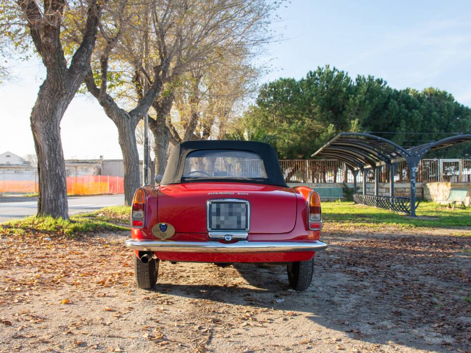 Immagine 24/94 di Alfa Romeo 2600 Spider (1964)