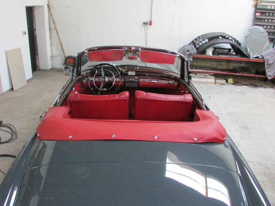 Bild 21/73 von Mercedes-Benz 220 S Cabriolet (1957)