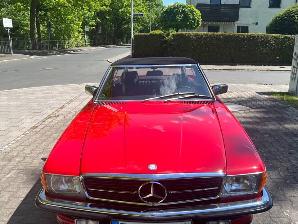 Image 2/22 de Mercedes-Benz 300 SL (1986)