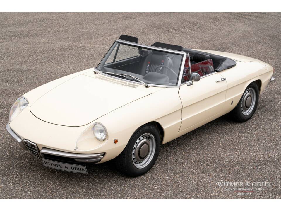 Image 8/24 de Alfa Romeo 1300 Spider Junior (1969)