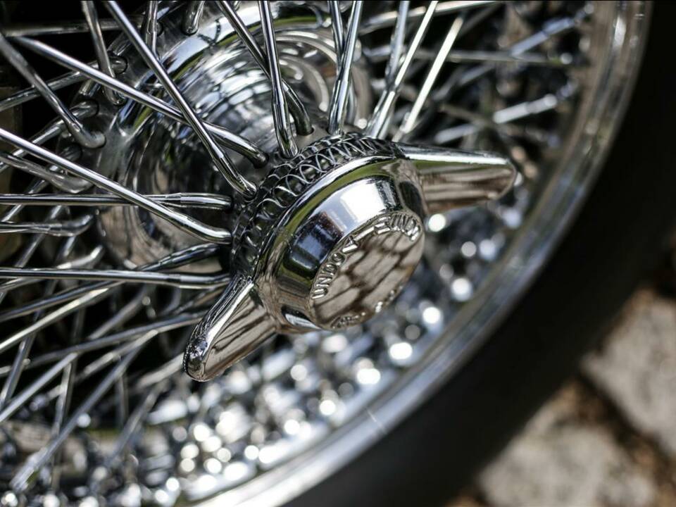 Immagine 23/24 di Aston Martin DB 6 Volante (1967)