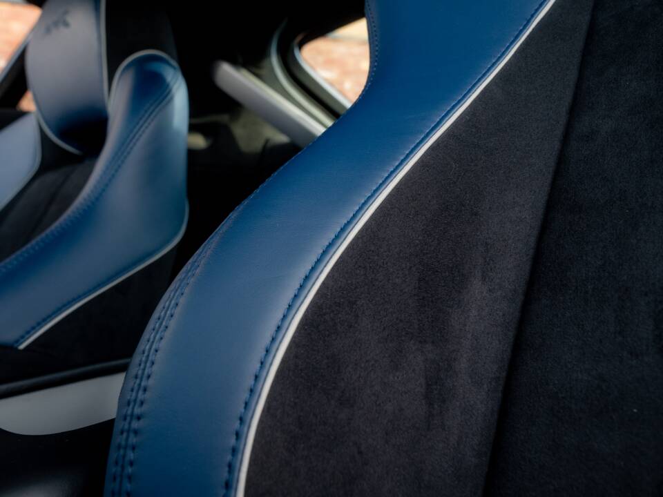 Bild 58/77 von Aston Martin V12 Vantage AMR (2018)