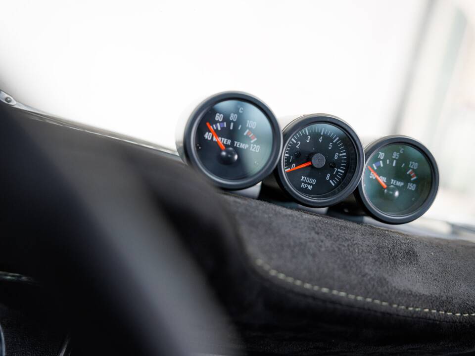 Image 13/32 of Ford Mustang 289 (1965)