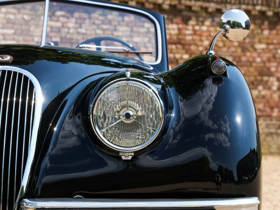 Immagine 25/50 di Jaguar XK 120 DHC (1953)