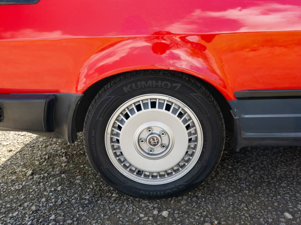 Image 25/25 of Alfa Romeo GTV 6 2.5 (1984)
