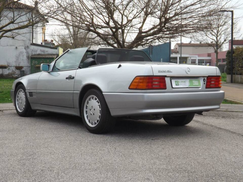 Bild 42/50 von Mercedes-Benz 500 SL (1991)