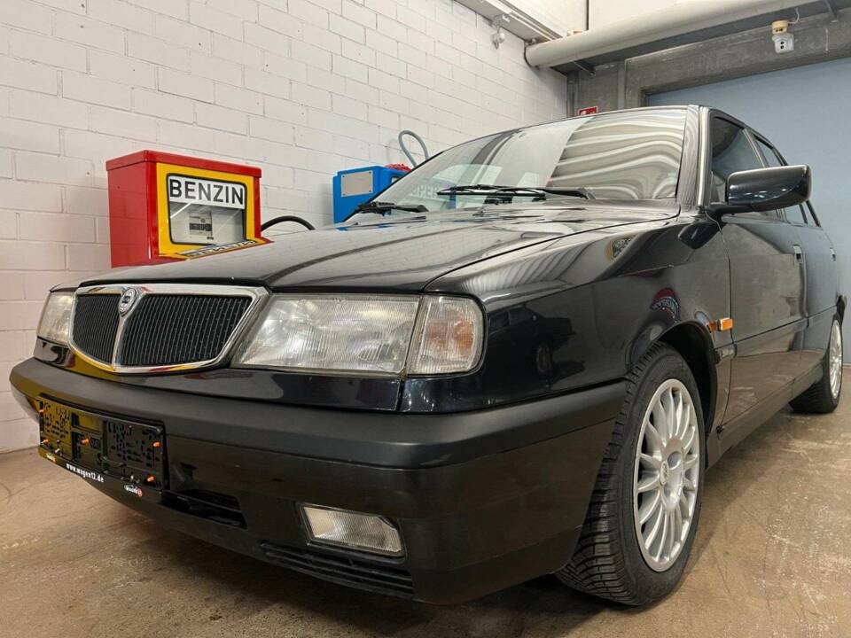 Bild 2/18 von Lancia Dedra 2.0 HF Turbo (1992)