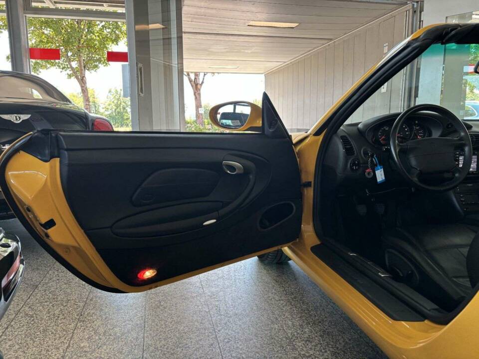 Image 11/30 of Porsche 911 Carrera (1999)