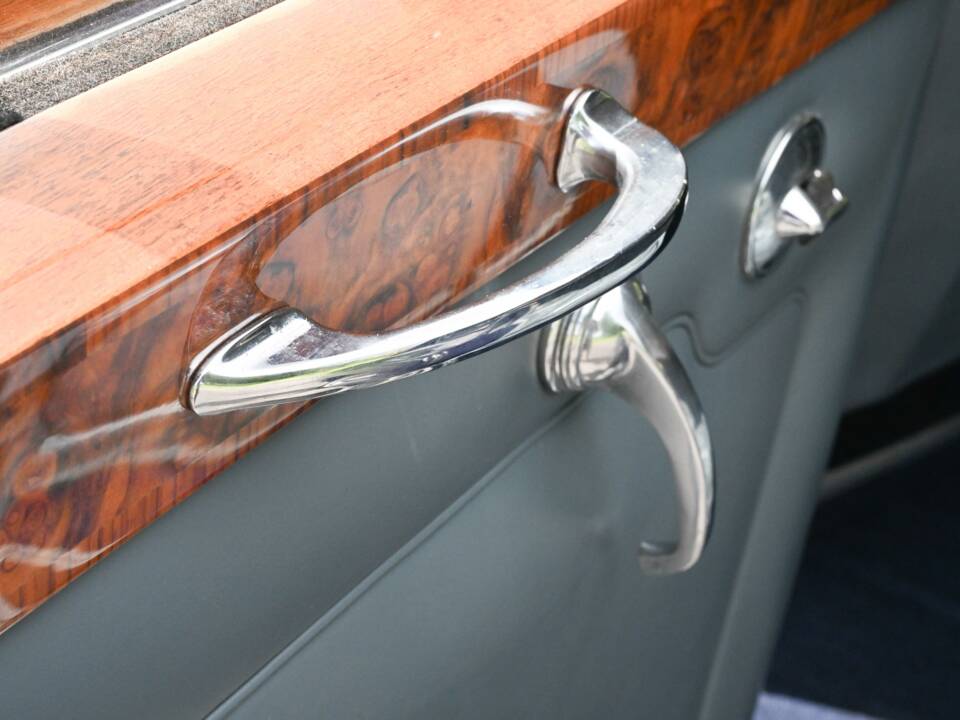 Bild 44/50 von Bentley S 3 (1962)