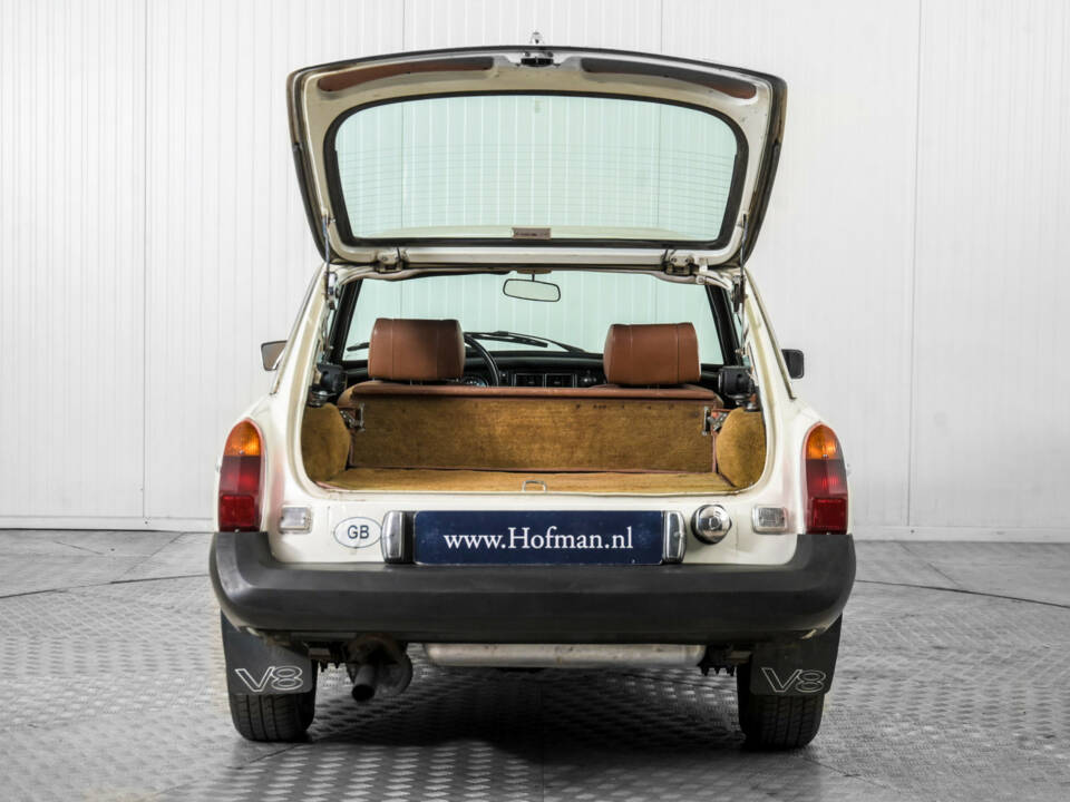 Image 41/50 of MG MGB GT V8 (1975)