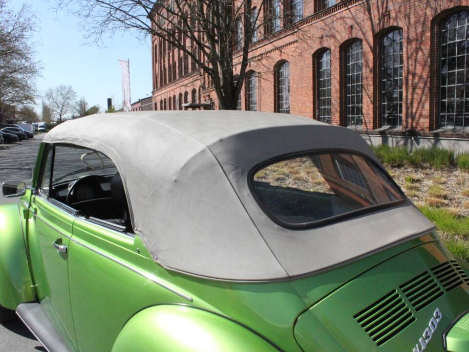 Bild 13/19 von Volkswagen Käfer 1303 LS (1976)