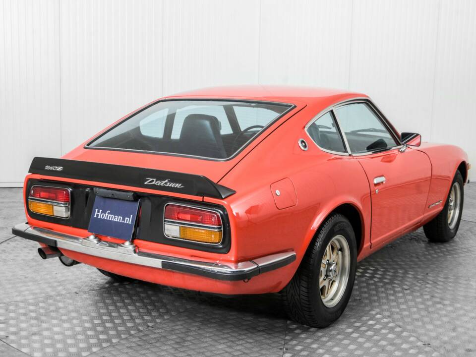 Image 24/50 of Datsun 240 Z (1974)