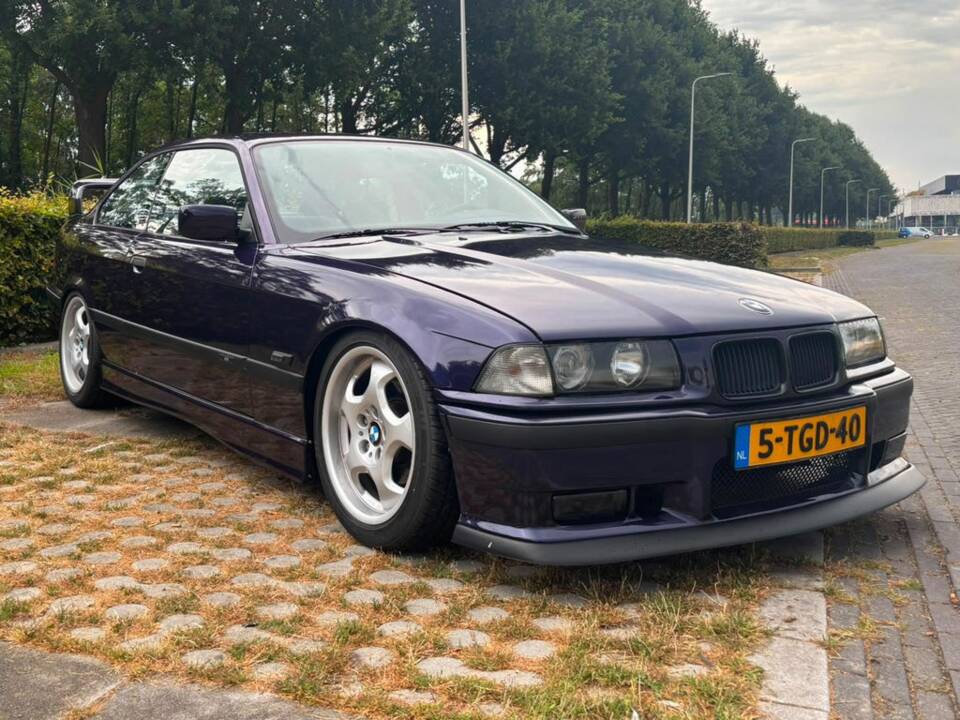 Immagine 4/8 di BMW 318is (1995)