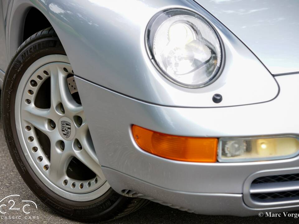 Image 38/63 of Porsche 911 Carrera (1996)