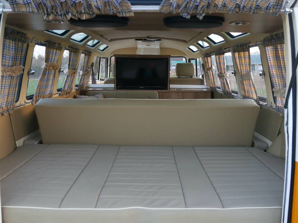 Image 14/30 of Volkswagen T1 Samba 1.2 (1961)