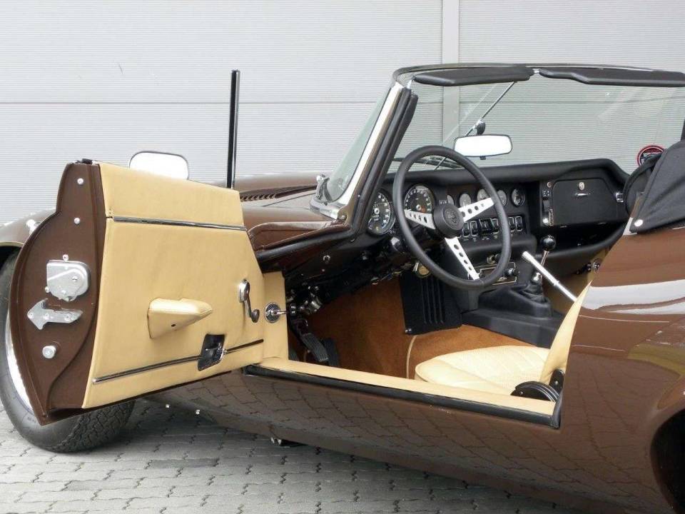 Immagine 10/20 di Jaguar Type E V12 (1973)