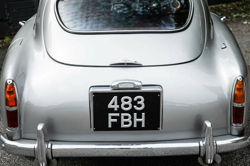 Image 24/50 of Aston Martin DB 2&#x2F;4 Mk III (1958)