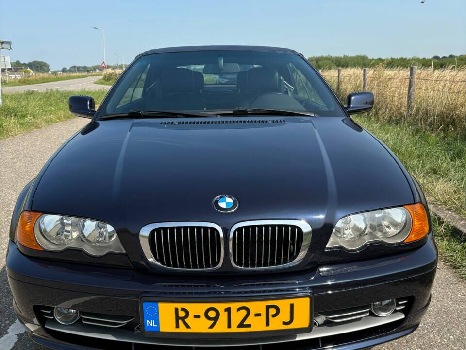 Image 2/8 of BMW 330Ci (2001)