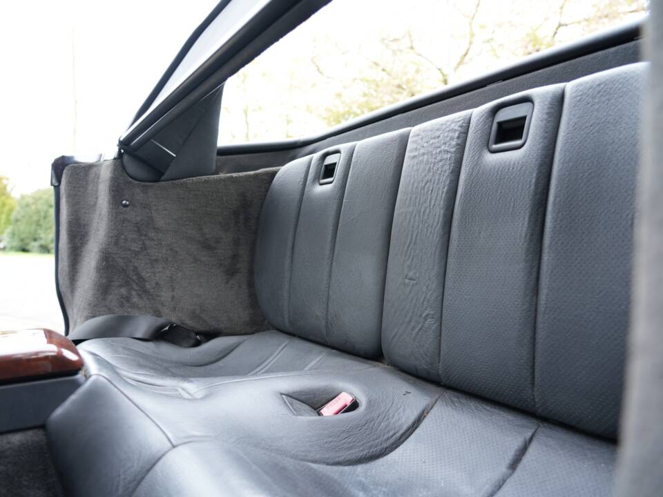 Image 64/95 of Mercedes-Benz 300 SL (1993)