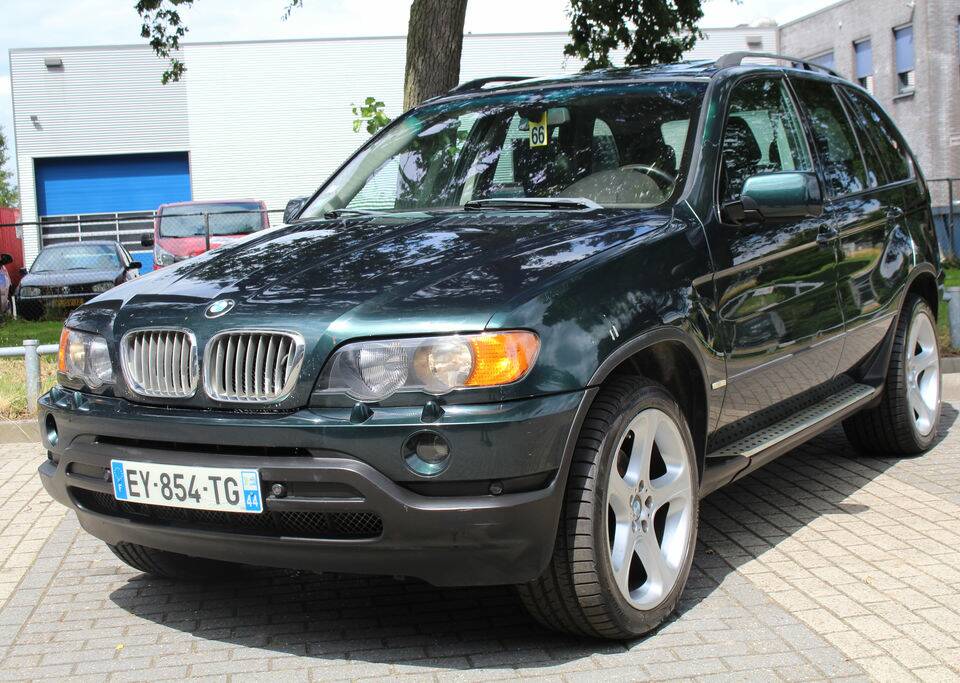 Bild 4/8 von BMW X5 4.4i (2001)