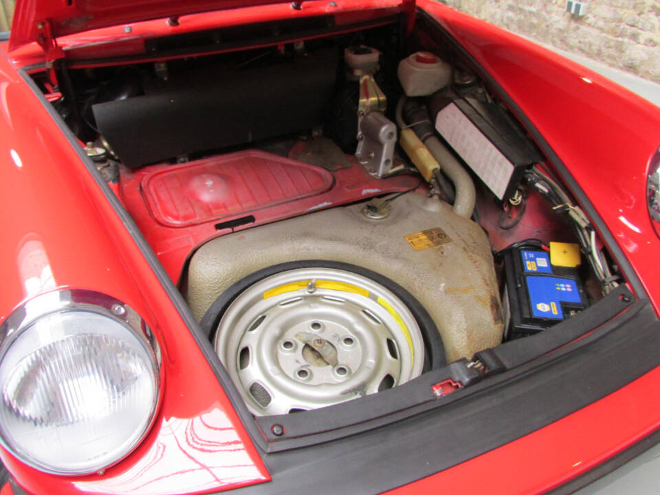 Bild 16/22 von Porsche 911 Carrera 3.2 (1986)