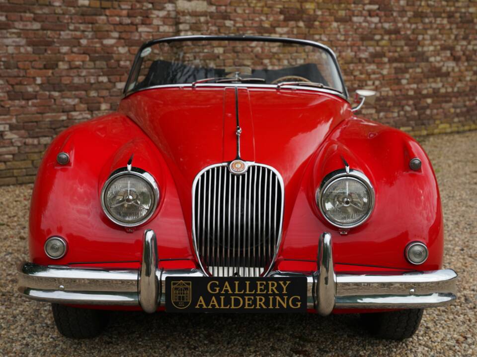 Image 5/50 of Jaguar XK 150 DHC (1960)