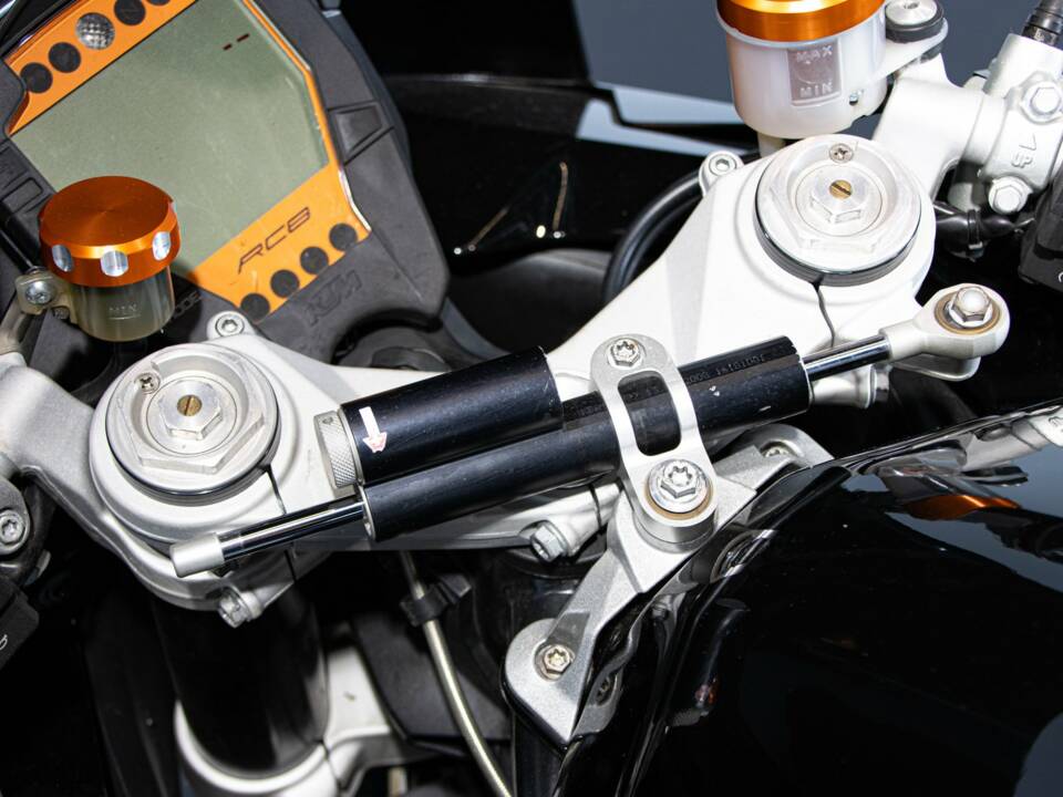 Bild 23/50 von KTM DUMMY (2011)