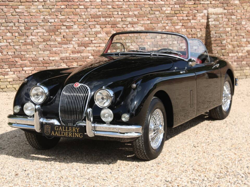 Image 17/50 of Jaguar XK 150 3.4 S OTS (1958)