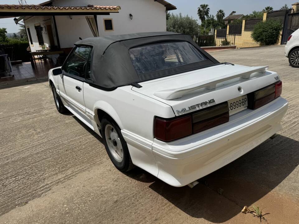 Bild 6/8 von Ford Mustang III (1989)