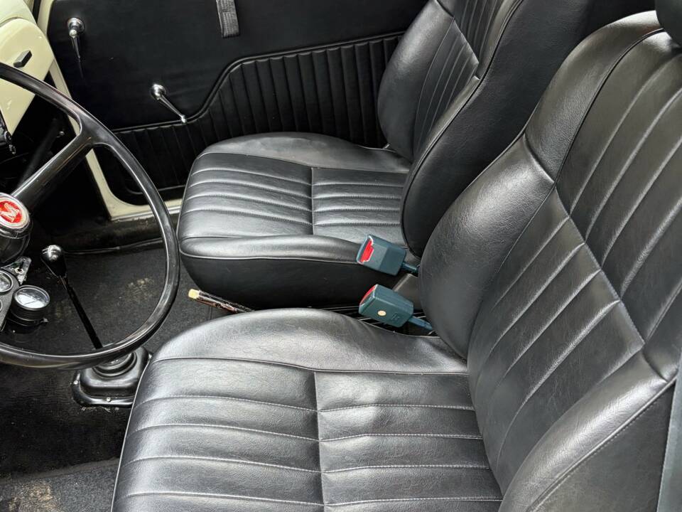 Image 3/4 of Morris Minor 1000 Traveller (1970)