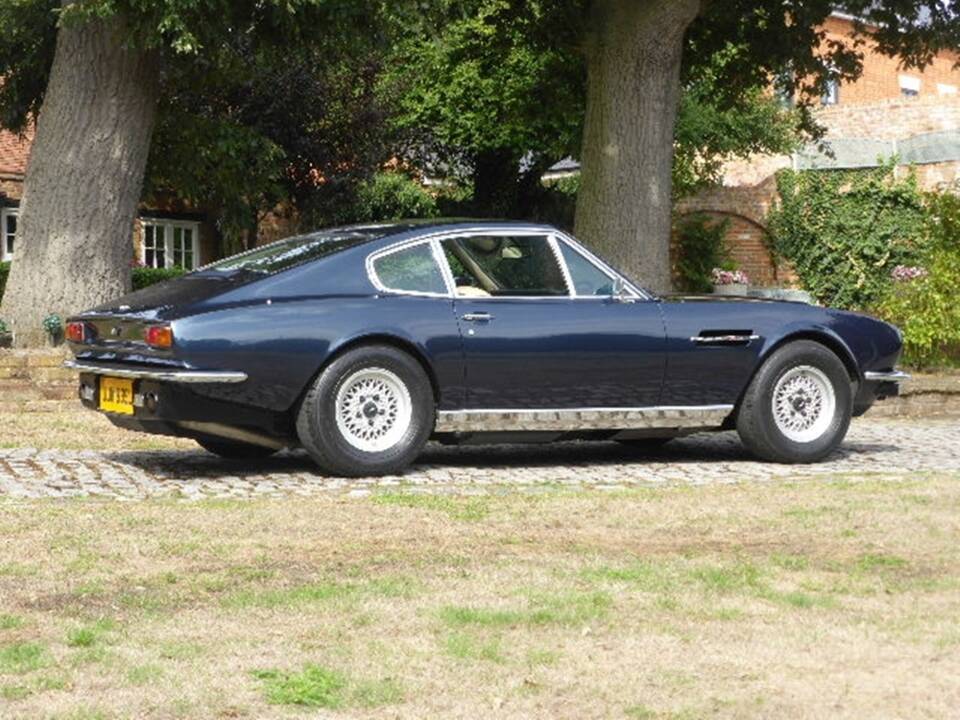 Immagine 10/32 di Aston Martin V8 (1973)