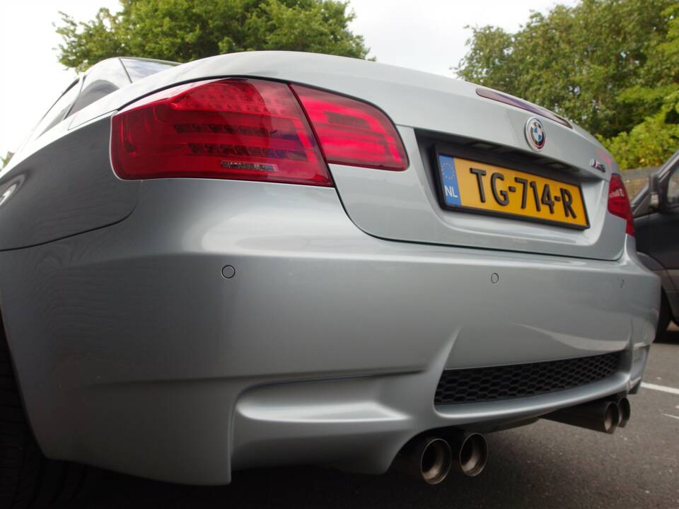 Image 17/98 de BMW M3 (2011)