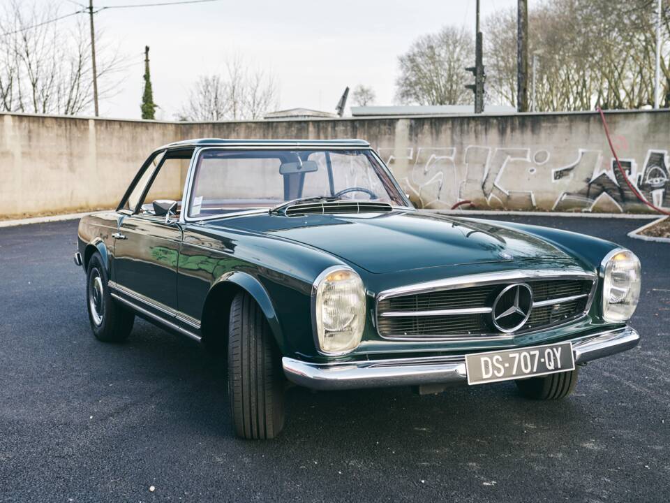 Image 3/53 of Mercedes-Benz 280 SL (1968)