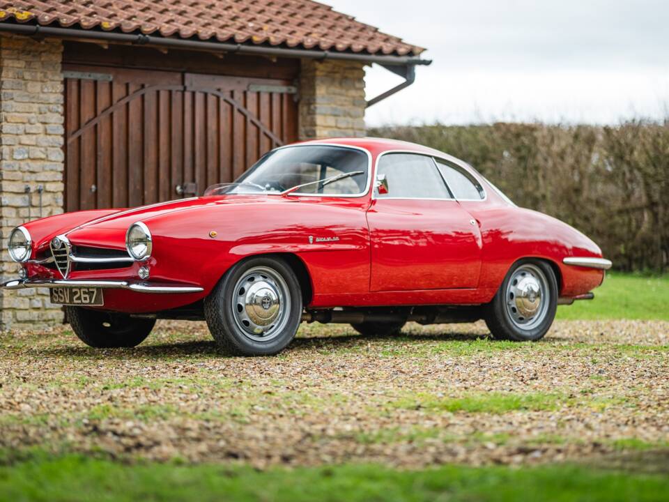 Immagine 2/50 di Alfa Romeo Giulia Sprint Speciale (1964)