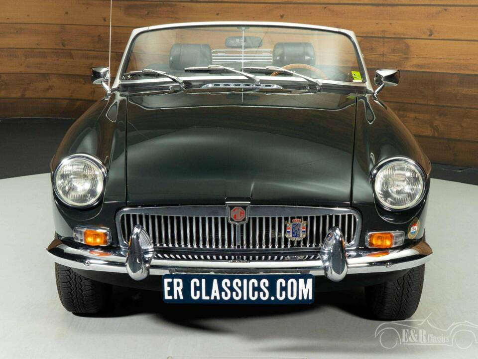 Obraz 17/19 pojazdu MG MGB (1973)
