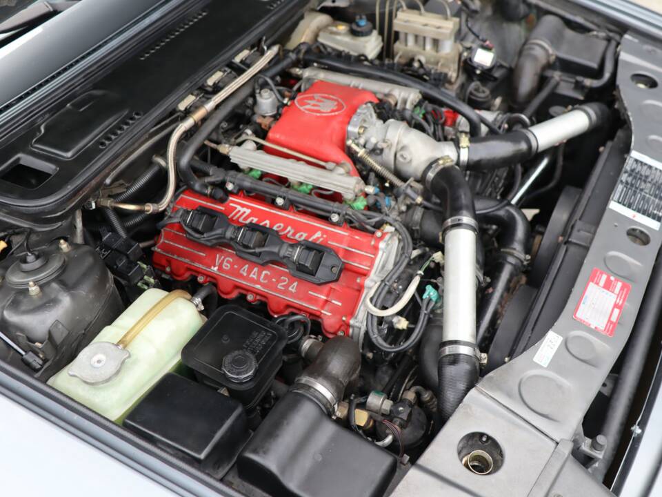 Bild 39/50 von Maserati Ghibli 2.0 (1995)