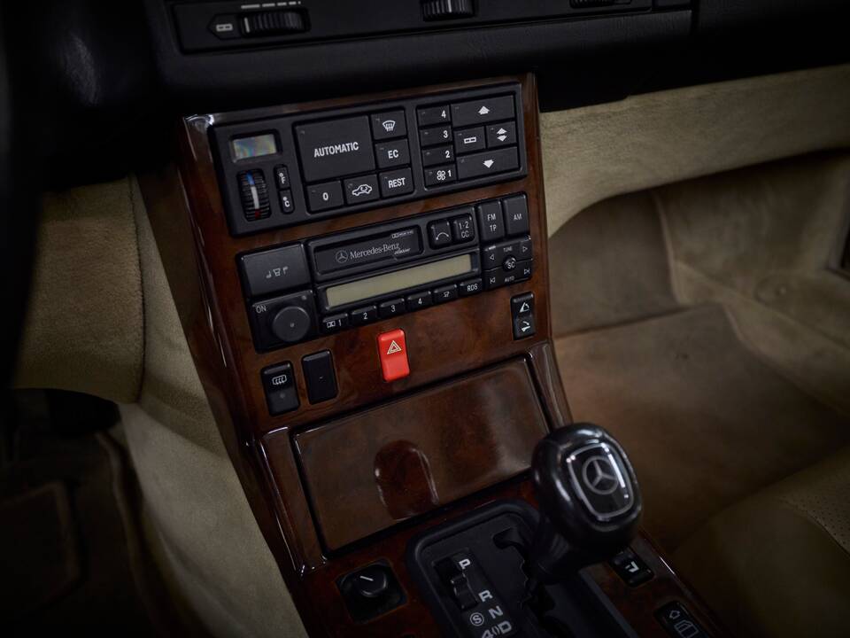Image 73/100 de Mercedes-Benz SL 280 (1995)