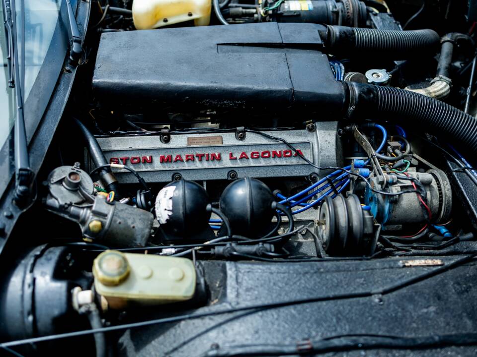 Immagine 19/38 di Aston Martin Lagonda (1981)