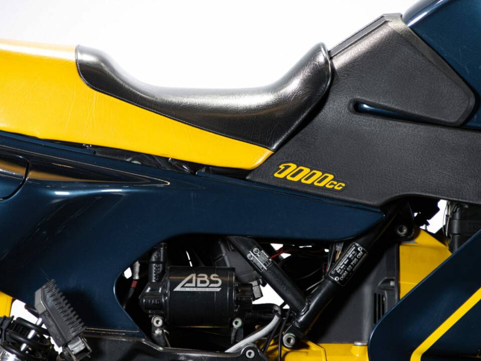 Image 36/50 of BMW K1 (1990)