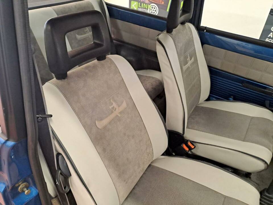 Bild 30/42 von FIAT Panda 4x4 1,0 (1989)