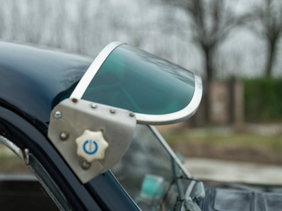Bild 38/50 von Opel Kapitän (1951)