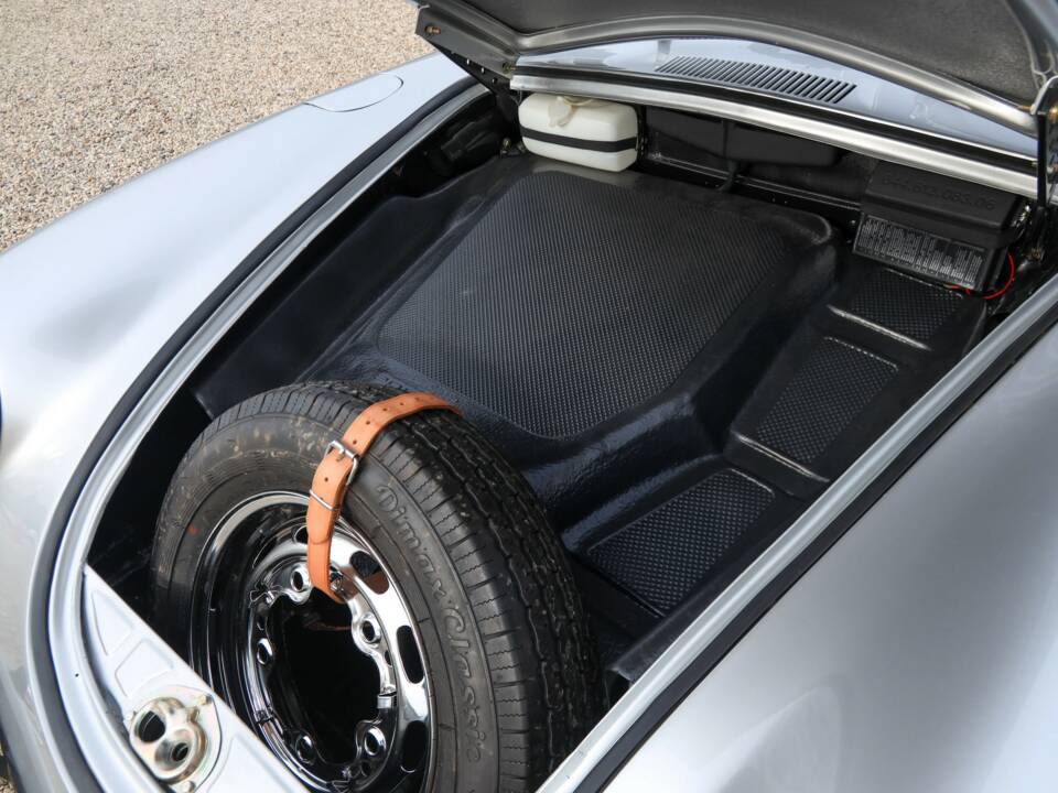 Image 41/50 de Porsche 356 C 1600 (1964)