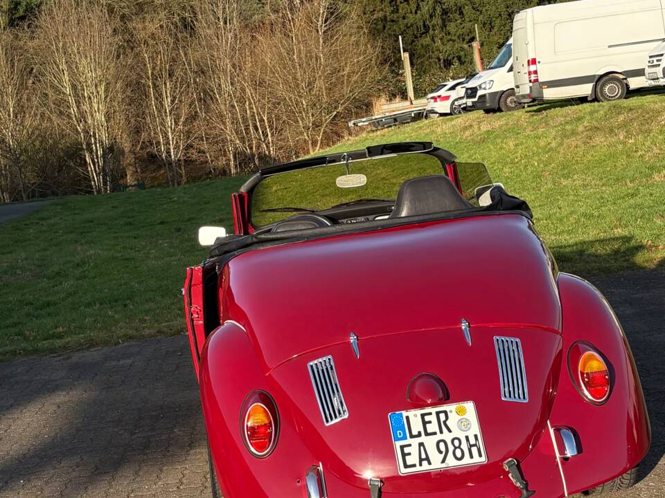 Image 3/16 de Volkswagen Beetle Speedster (1971)