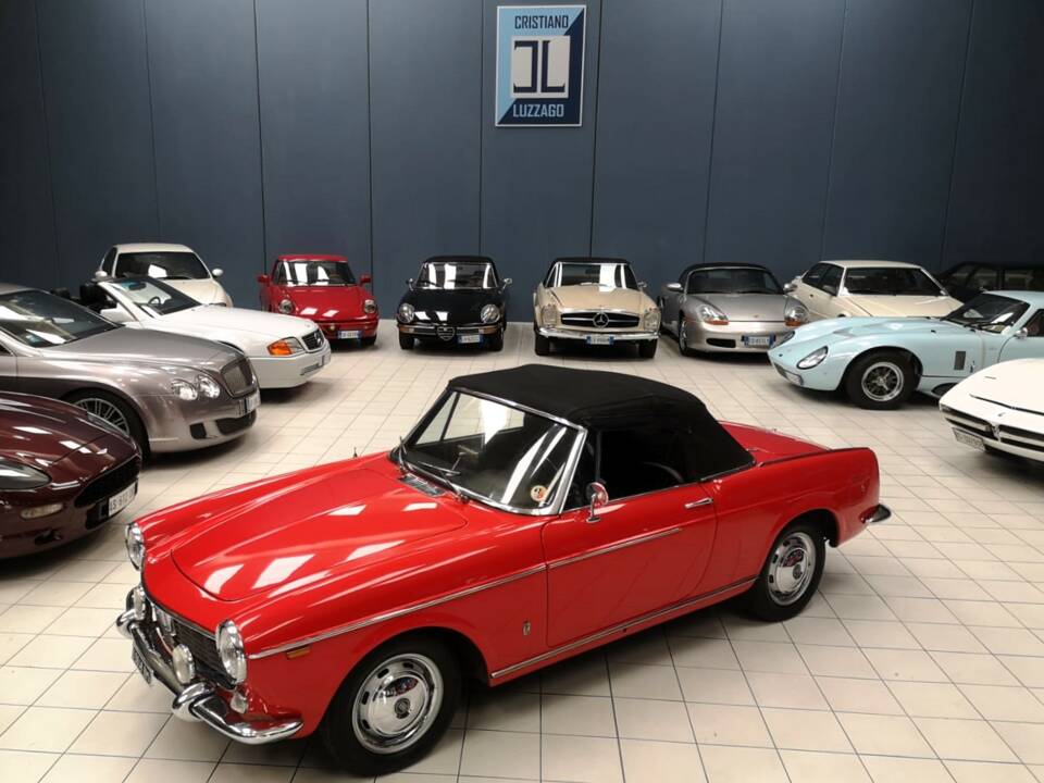 Image 2/55 of FIAT 1500 (1963)